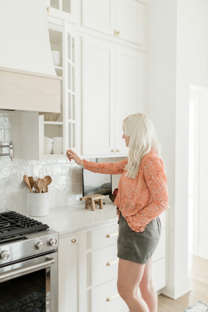 Bright White Oak Kitchen – CKF